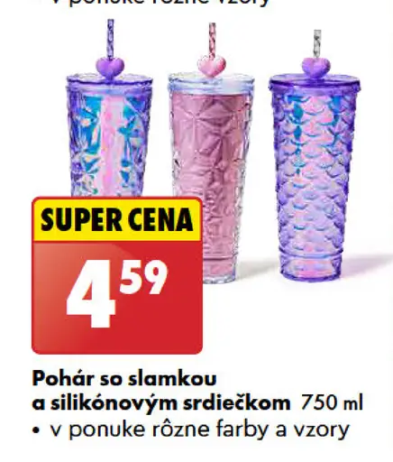 Pohár so slamkou a silikónovým srdiečkom