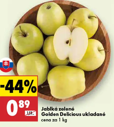 Jablká zelené Golden Delicious ukladané