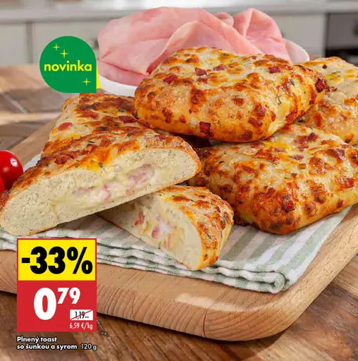 Plnený toast so šunkou a syrom