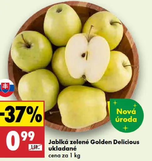 Jablká zelené Golden Delicious ukladané