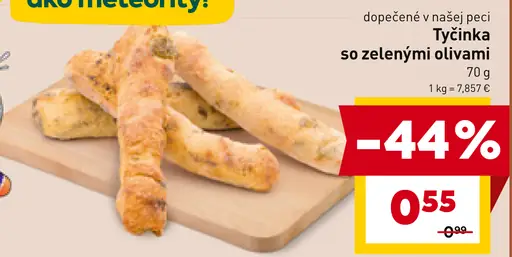 Tyčinka so zelenými olivami