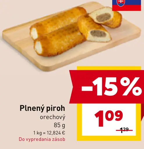 Plnený piroh orechový