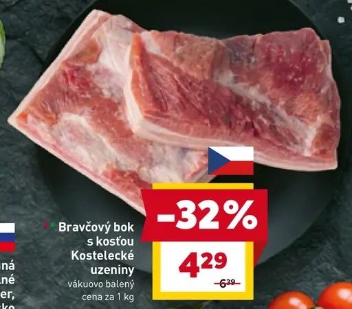 Kostelecké uzeniny bravčový bôčik s kosťou vákuovo balený