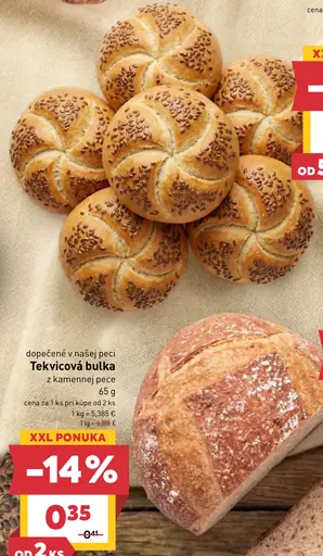 Tekvicová bulka z kamennej pece