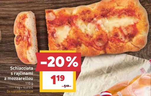 Schiacciata s rajčinami a mozzarellou