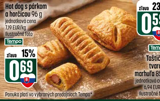 Hot dog s párkom a horčicou