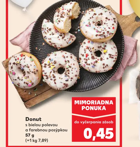 Donut s bielou polevou a farebnou posýpkou