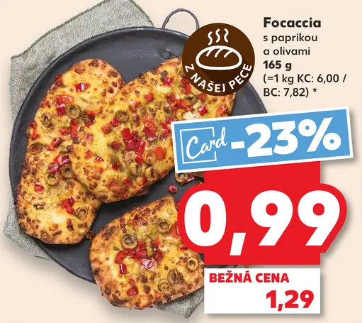 Focaccia s paprikou a olivami