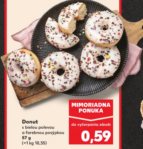 Donut s bielou polevou a farebnou posýpkou