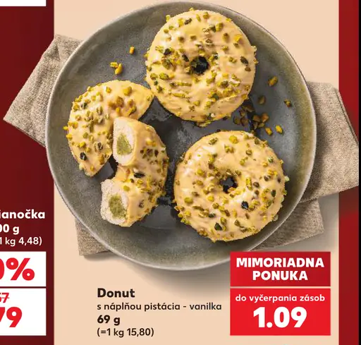 Donut s náplňou pistácia – vanilka