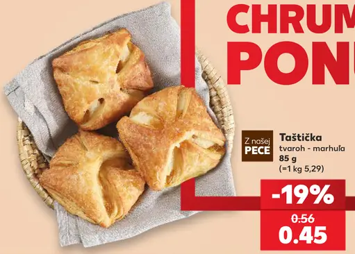 Z našej pece – taštička tvaroh-marhuľa