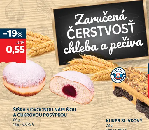 Šiška s ovocnou náplňou a cukrovou posýpkou