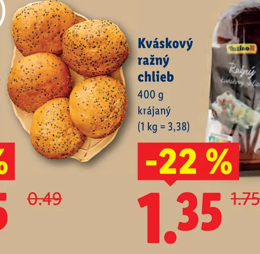 Kváskový ražný chlieb krájaný