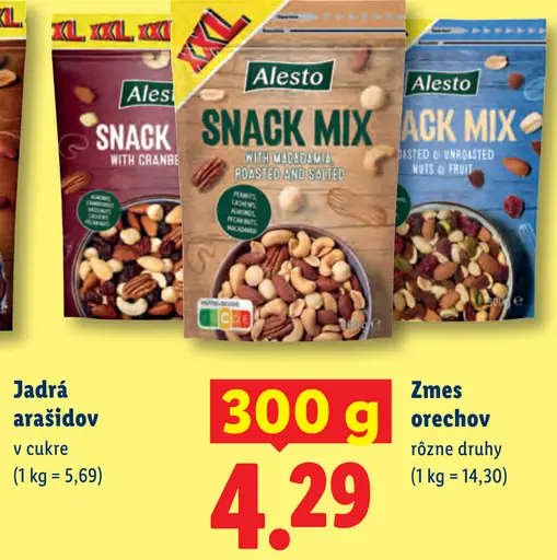 Alesto snack mix with cranberries