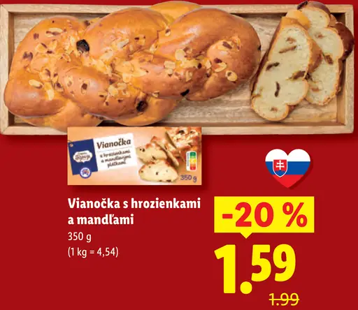 Vianočka s hrozienkami a mandľami