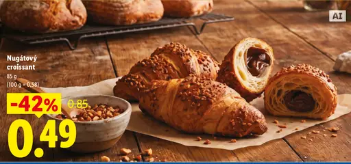 Nugátový croissant