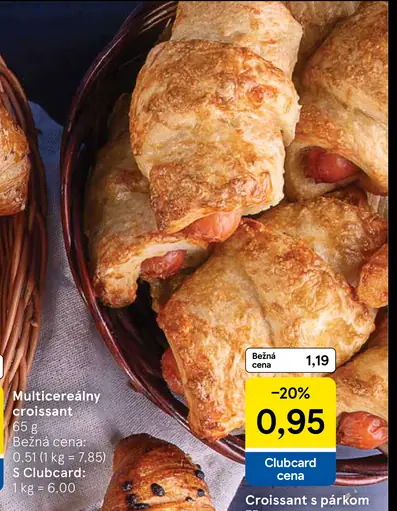 Croissant s párkom