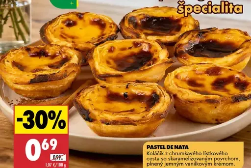 Pastel de nata koláčik s jemným vanilkovým krémom