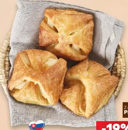 Z našej pece taštička s tvarohovo-marhuľovou náplňou