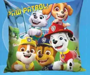 Paw Patrol detský dekoračný vankúš, rozmer 40 × 40 cm; bežná cena 5,99 €, Clubcard cena 4,19 €