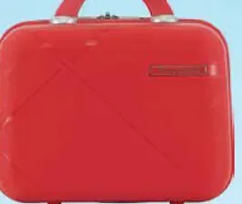 Bern kozmetická taška, červená, rozmery 33 × 35 × 18 cm; bežná cena 25,99 €, Clubcard cena 19,99 €