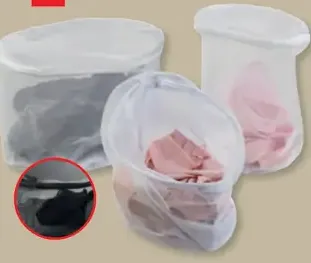 W5 Sieťky na pranie – variant A, súprava s 1 sieťkou cca 35 × 19 cm a 2 sieťkami cca 22 × 25 cm