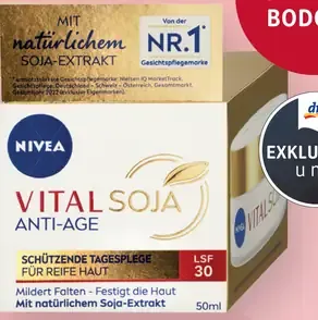 Nivea Vital Soja denný pleťový krém s OF 30