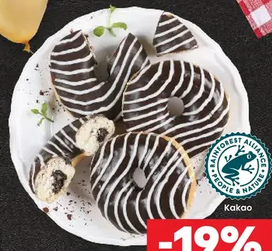 Donut plnený kakaovým krémom