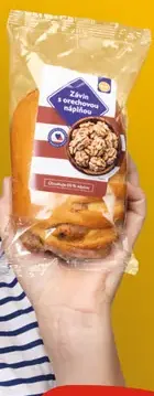 Terka Závin s orechovou náplňou