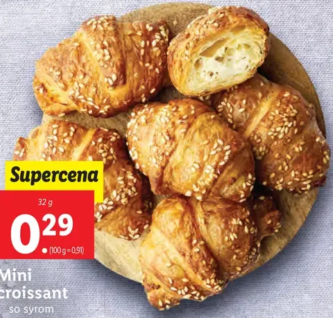 Mini croissant so syrom a bylinkami