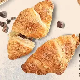 Croissant s lieskovoorechovou náplňou