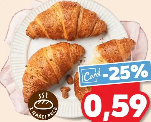 Maslový croissant s mandľovou náplňou
