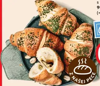 Croissant s pistáciovou náplňou