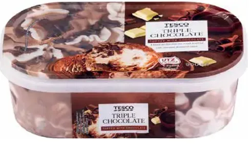 Tesco mrazený krém čokoládový s polevou s príchuťou čokolády a kúskami čokolády