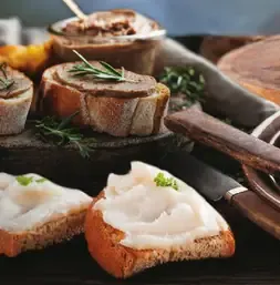 Ella Husacia pečeňová paštéta