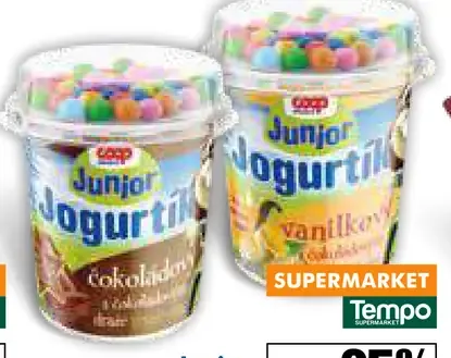 COOP Junior Jogurt s čokoládovým dražé