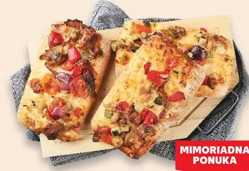 Pizza snack s kuracím mäsom a zeleninou