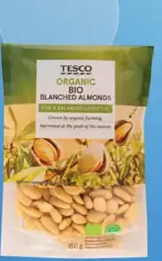 Tesco Organic mandle blanšírované