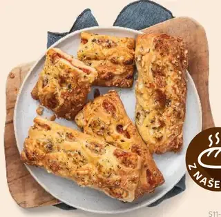 Caprese snack paradajka a mozzarella